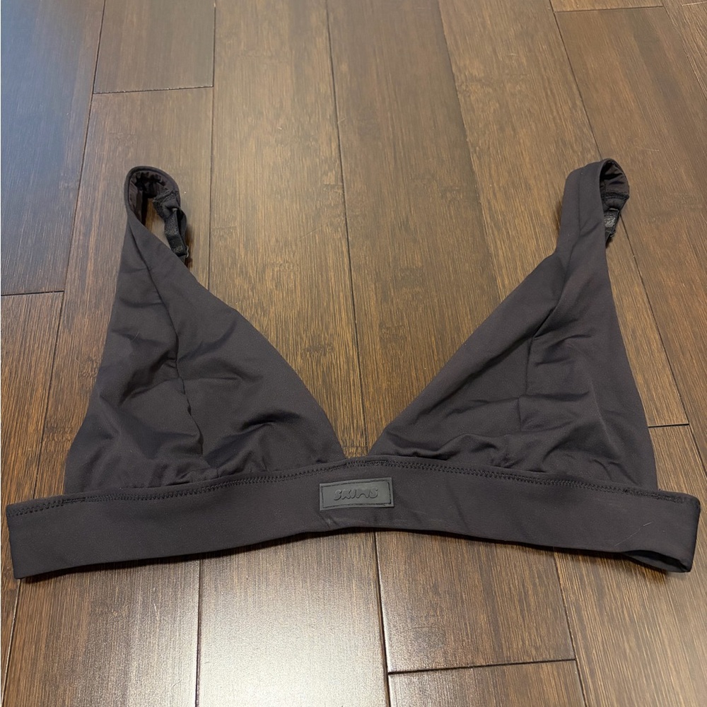 SKIMS Recycled Swim Plunge Bikini Top